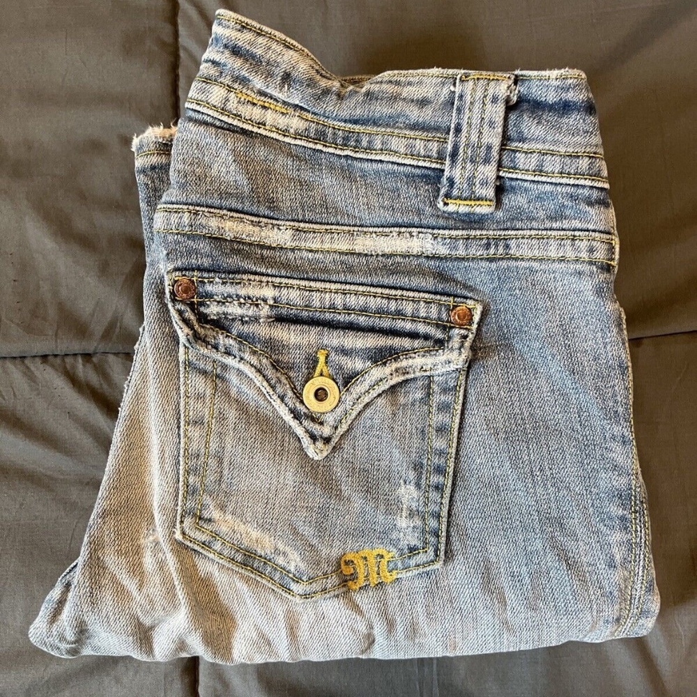 Miss Me Lucille Bootcut Yellow Embroidery Light Wash Size 28